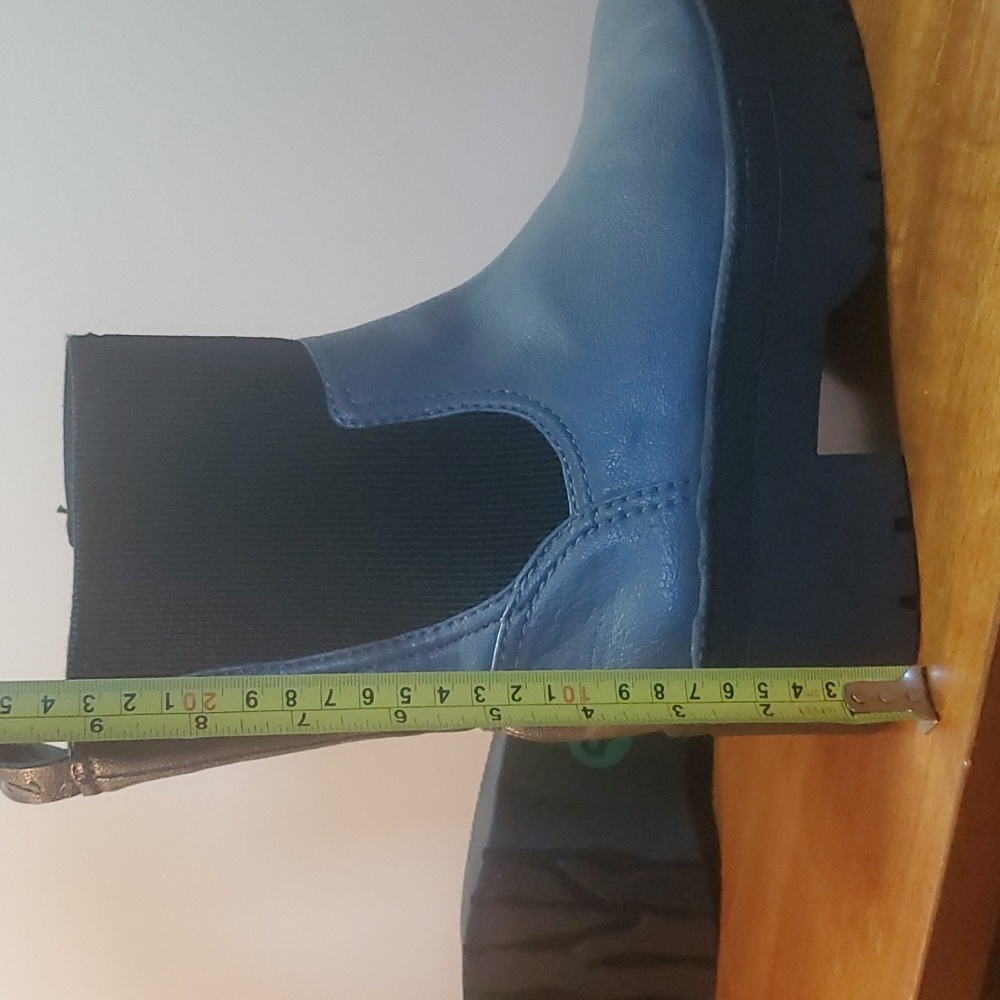 Women's Kodiac Roxie gray Chelsea style ankle booties 8 NWOT - Picture 10 of 10